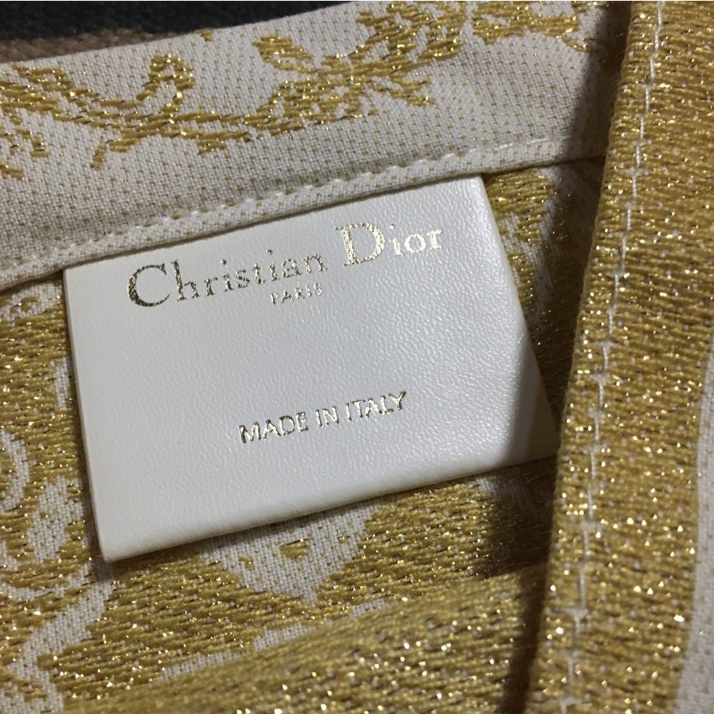 Christian Dior Gold on Beige Canvas tote bag - Picture 3 of 13
